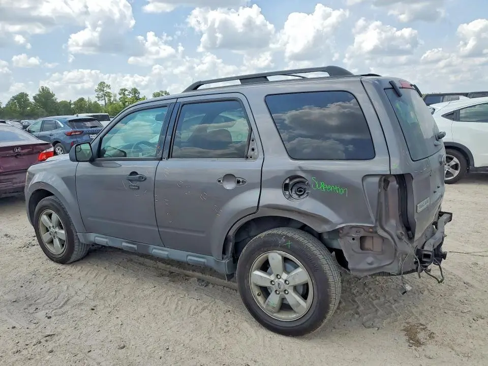 2011 FORD ESCAPE XLT  