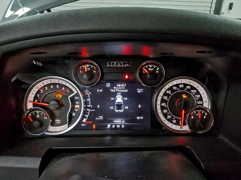 2019 RAM 1500 CLASSIC SLT  