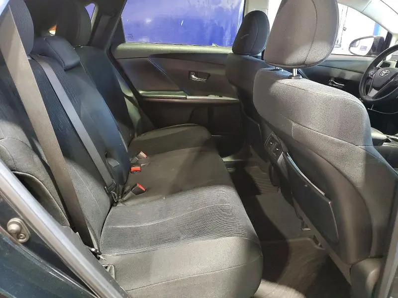 2013 TOYOTA VENZA LE  