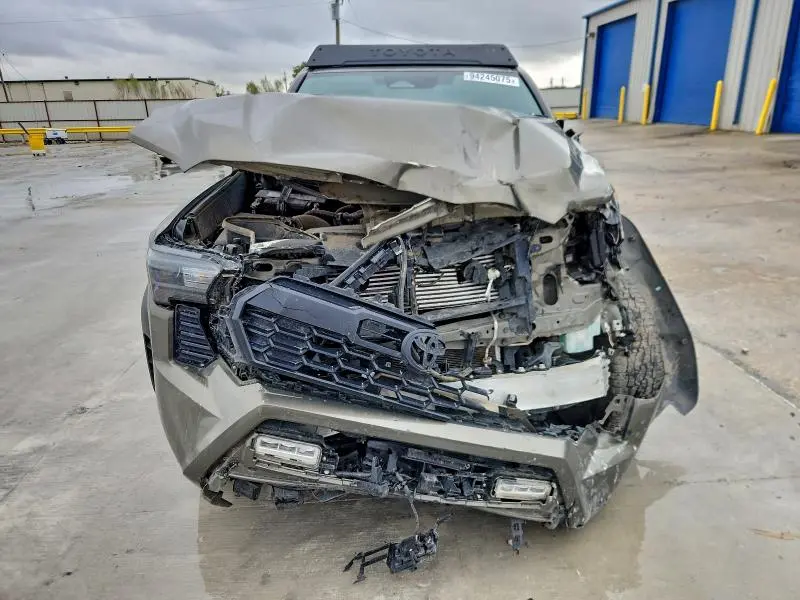 2025 TOYOTA TACOMA DOUBLE CAB  