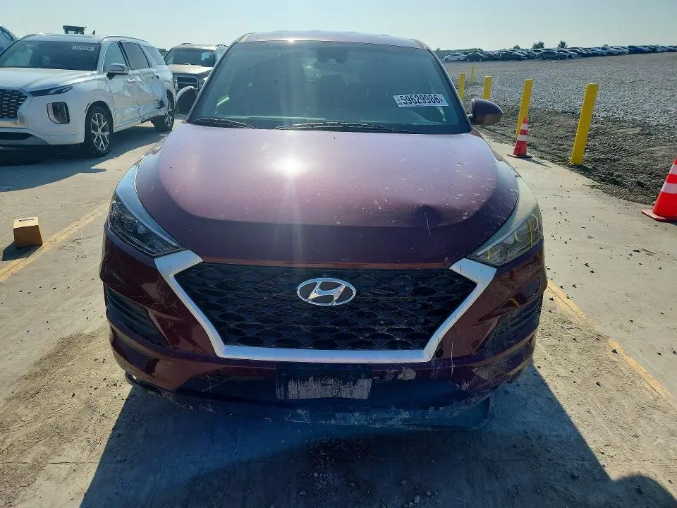 2020 HYUNDAI TUCSON SE  
