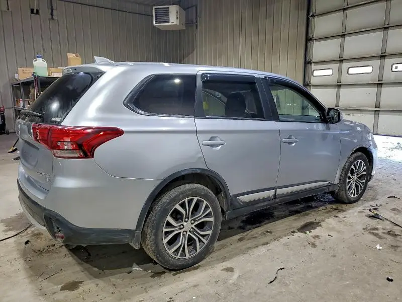 2017 MITSUBISHI OUTLANDER SE  