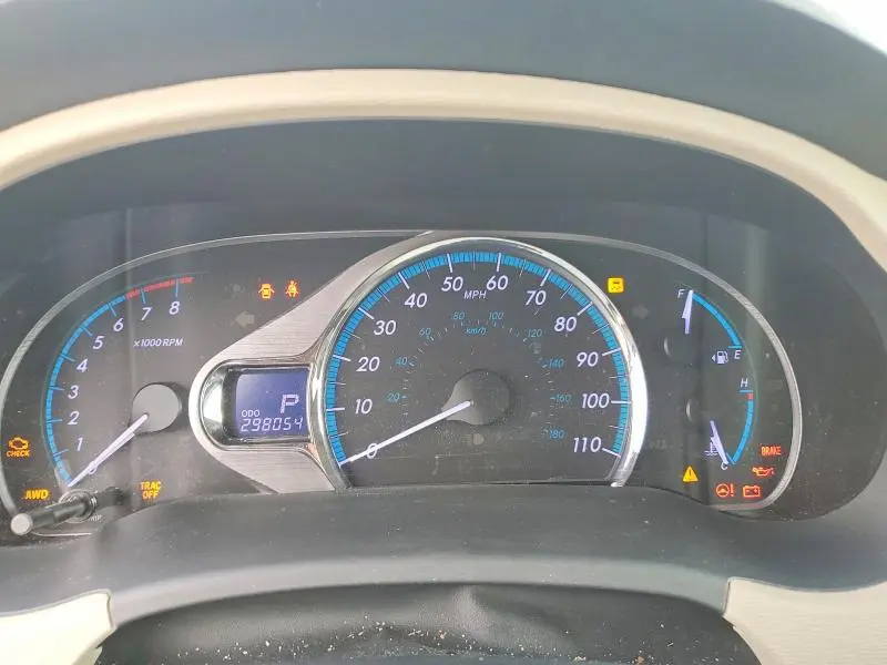 2012 TOYOTA SIENNA LIMITED 7-PASSENGER  