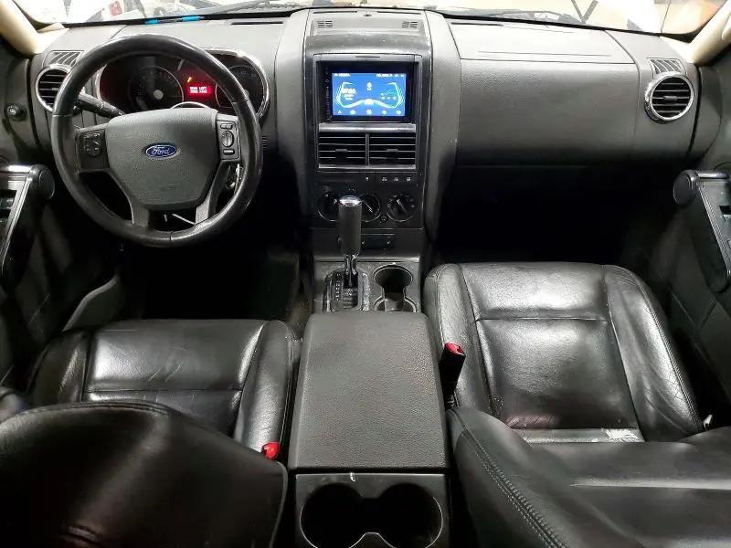 2010 FORD EXPLORER XLT  