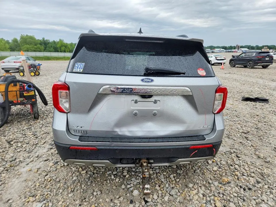 2021 FORD EXPLORER XLT  