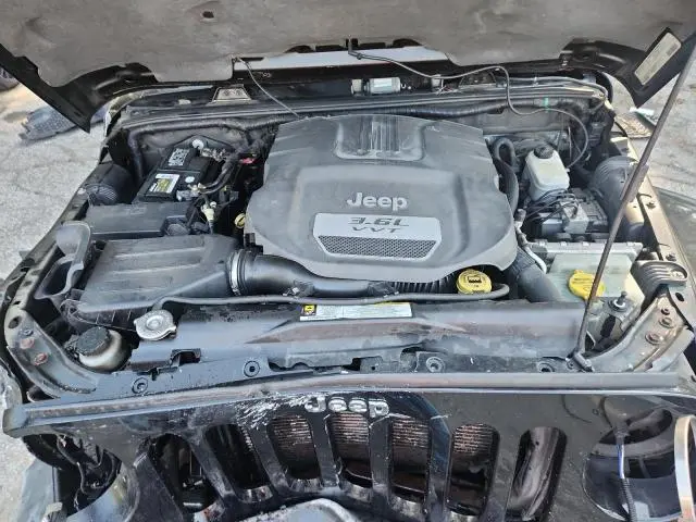 2012 JEEP WRANGLER UNLIMITED SAHARA  