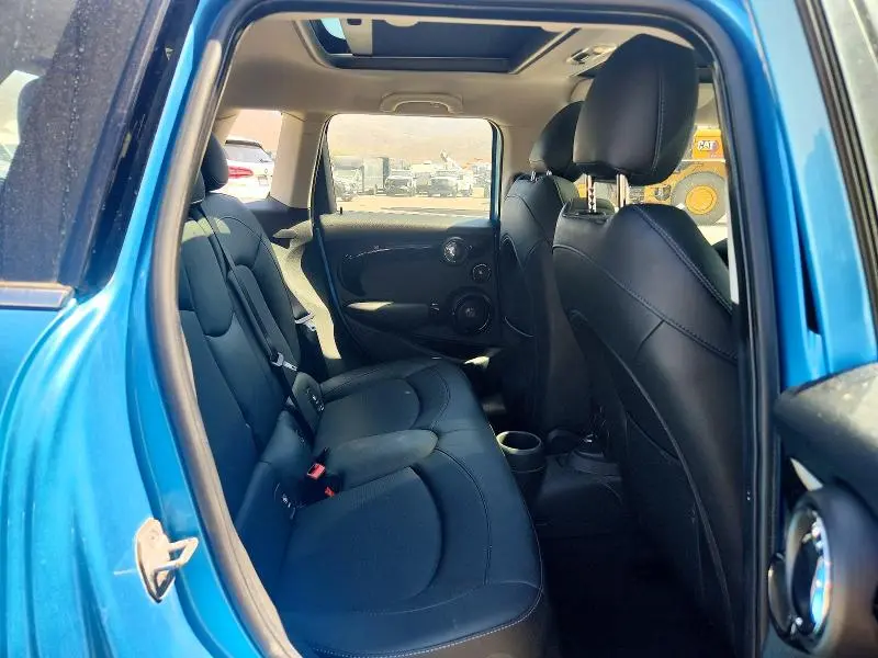 2019 MINI COOPER S  