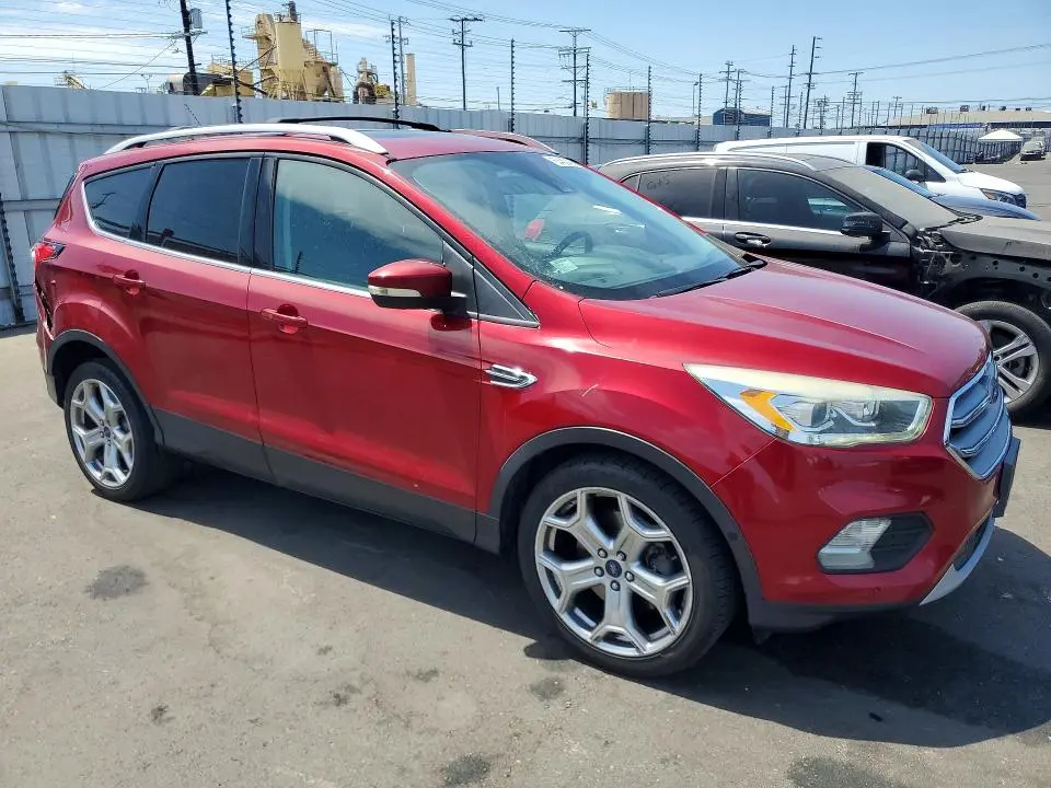 2017 FORD ESCAPE TITANIUM  