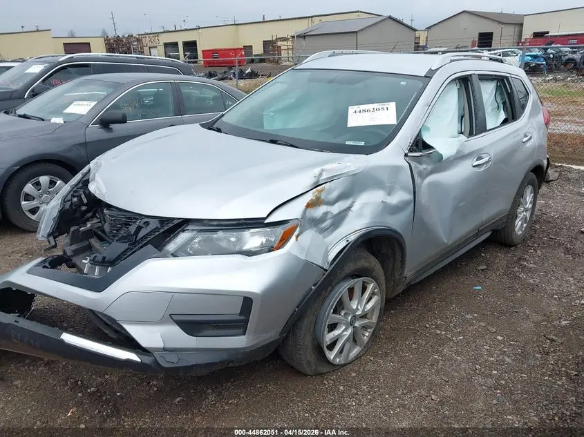 2017 NISSAN ROGUE SV