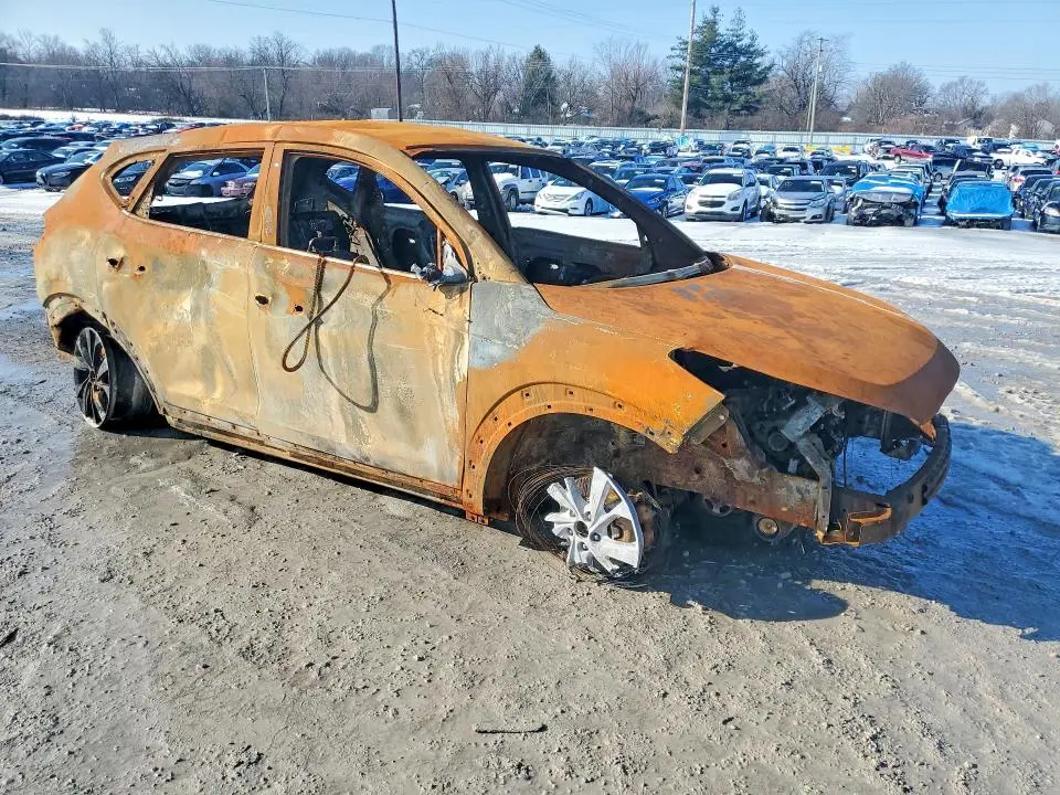 2019 HYUNDAI TUCSON SE  