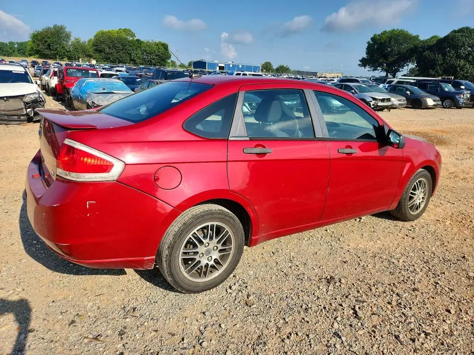 2010 FORD FOCUS SE  