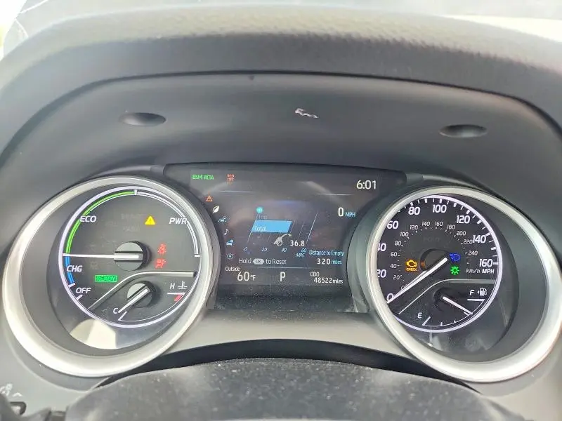 2022 TOYOTA CAMRY XLE  