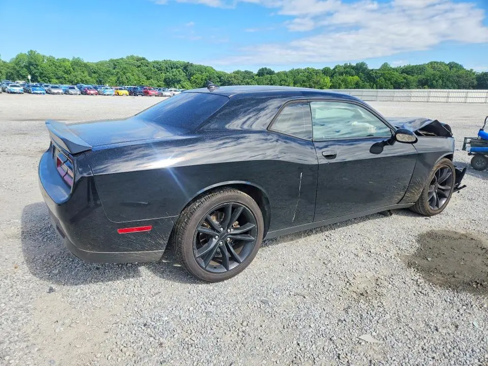 2016 DODGE CHALLENGER SXT  
