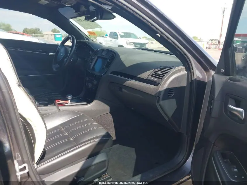 2019 CHRYSLER 300 300S