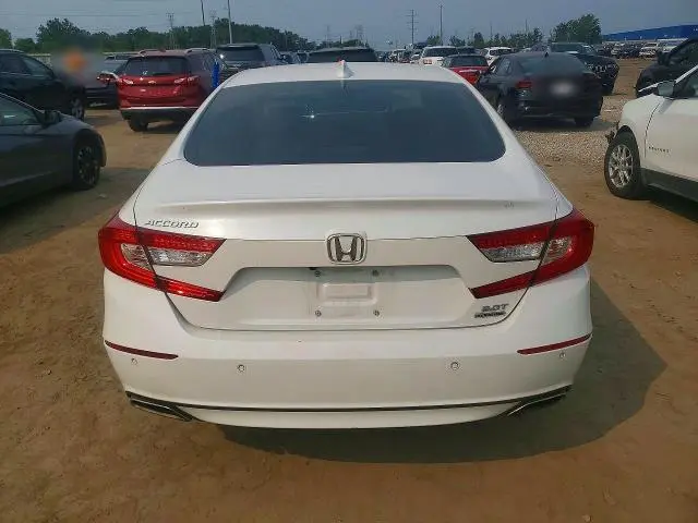 2021 HONDA ACCORD TOURING  