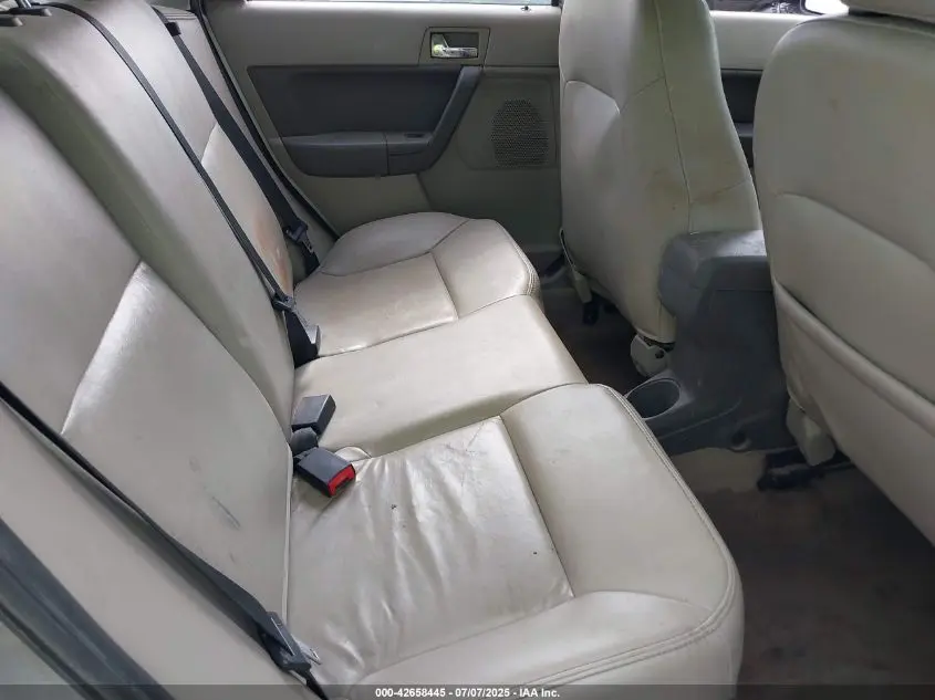2011 FORD FOCUS SES