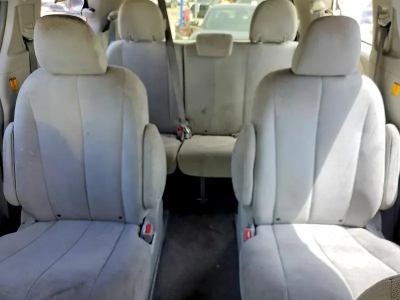 2011 TOYOTA SIENNA BASE 7-PASSENGER  