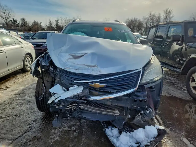 2013 CHEVROLET TRAVERSE LS  