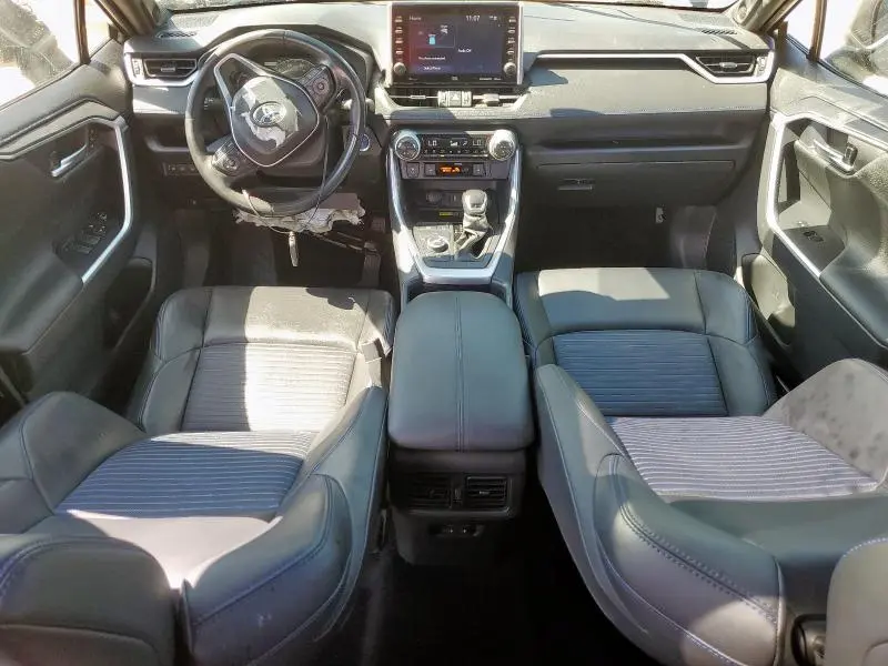 2022 TOYOTA RAV4 XSE  