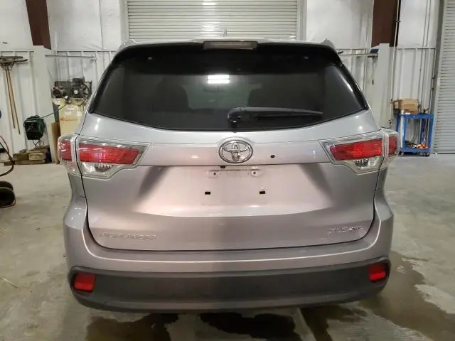 2015 TOYOTA HIGHLANDER XLE  