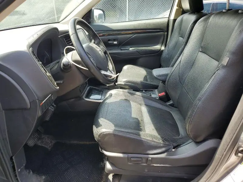 2018 MITSUBISHI OUTLANDER SE  