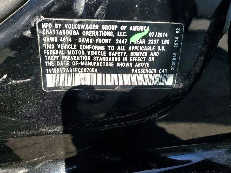 2015 VOLKSWAGEN PASSAT SE  