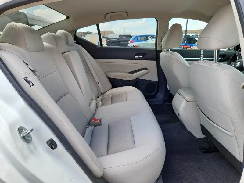 2022 NISSAN ALTIMA SV  