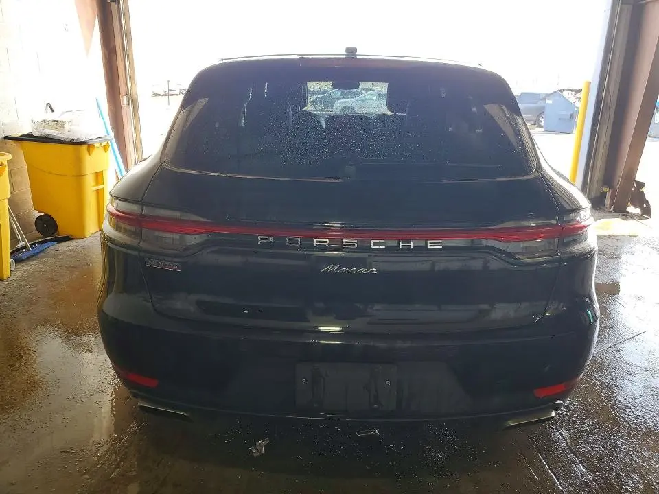 2020 PORSCHE MACAN   