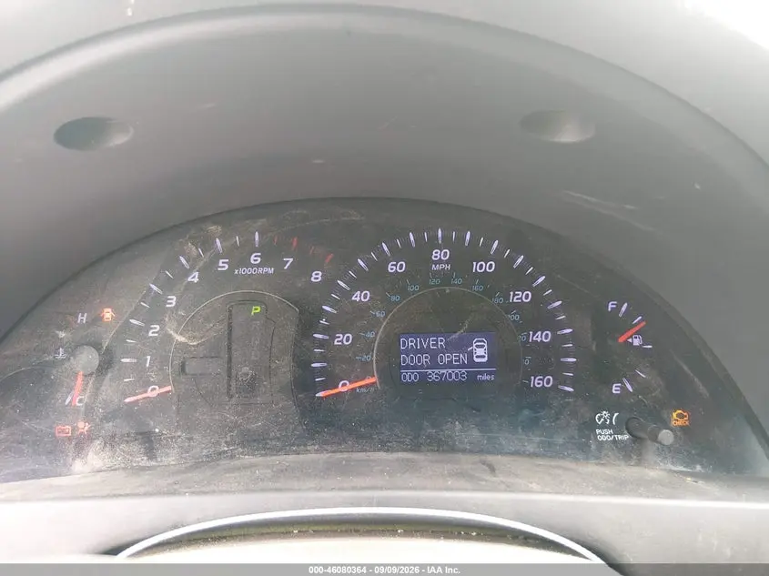 2011 TOYOTA CAMRY XLE V6