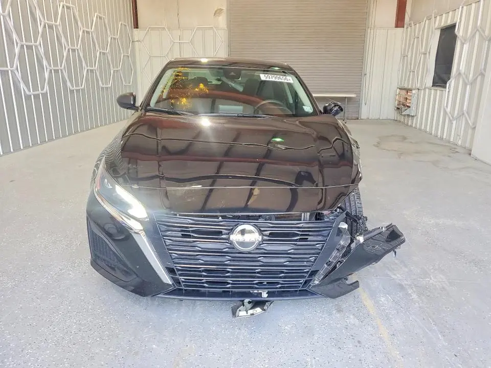 2024 NISSAN ALTIMA SV  
