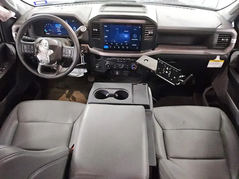 2025 FORD F150 XL  