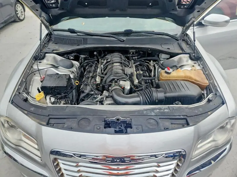 2012 CHRYSLER 300C LUXURY  
