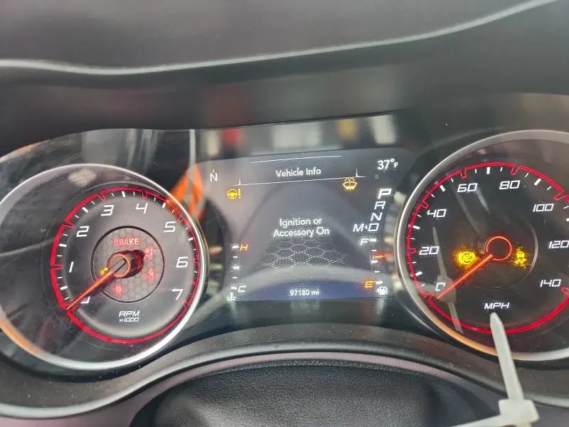 2019 DODGE CHARGER SXT  