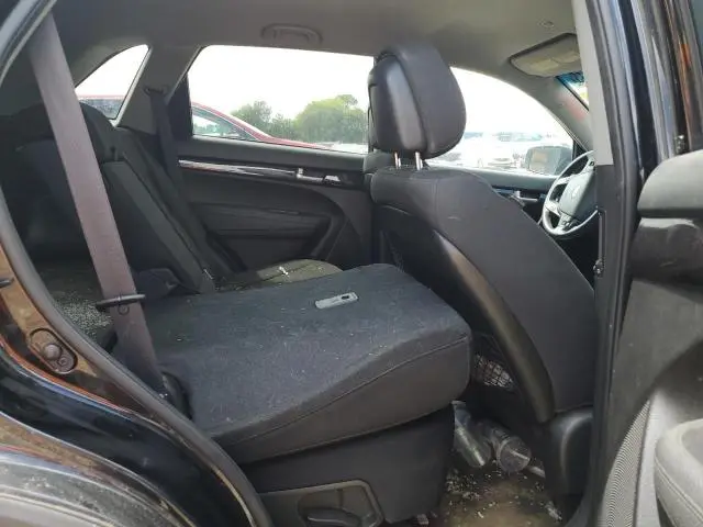 2014 KIA SORENTO LX  