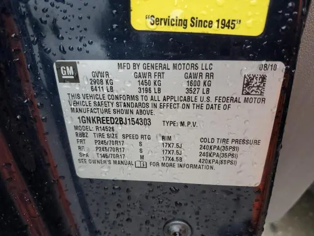 2011 CHEVROLET TRAVERSE LS  