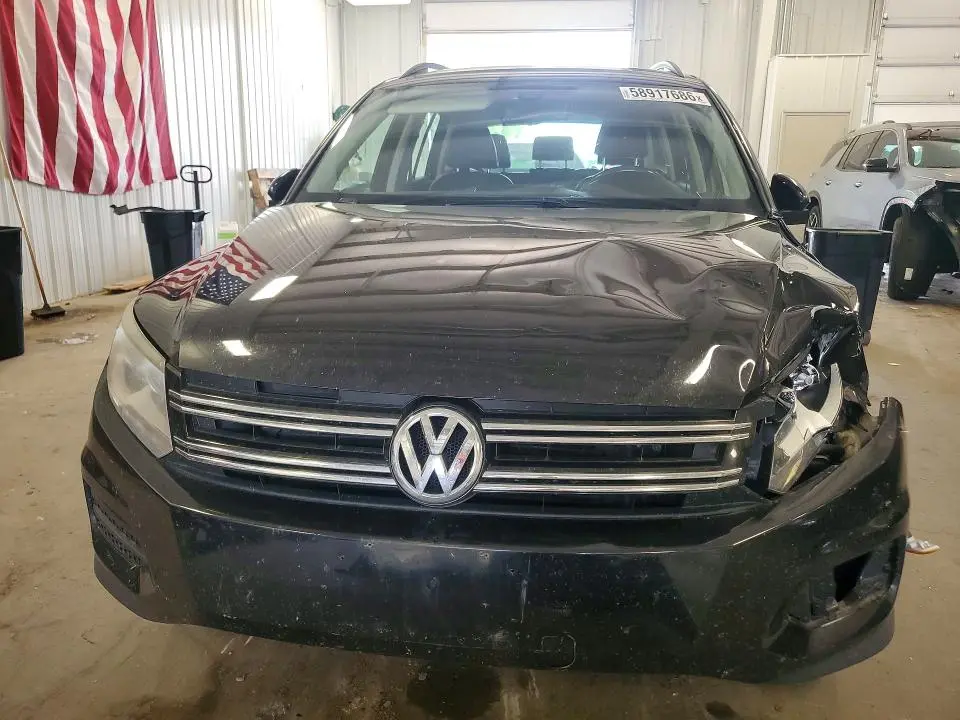 2016 VOLKSWAGEN TIGUAN S  