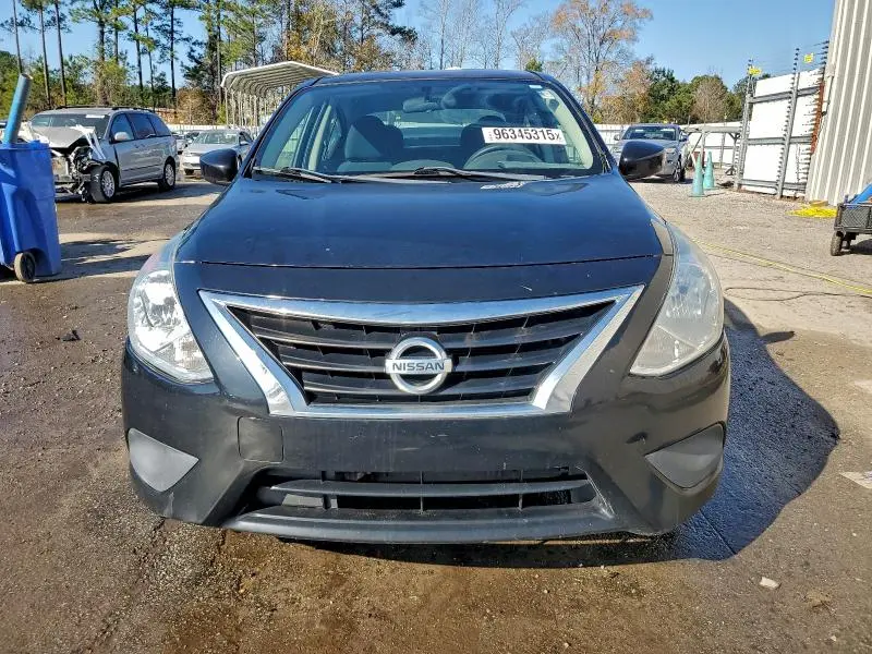 2017 NISSAN VERSA S  