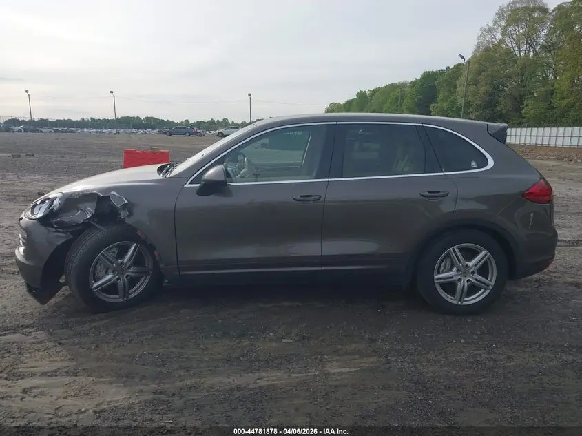 2014 PORSCHE CAYENNE S