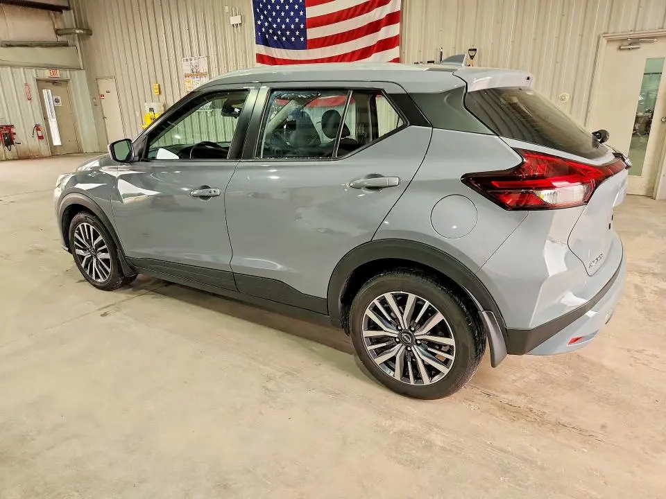 2023 NISSAN KICKS SV  