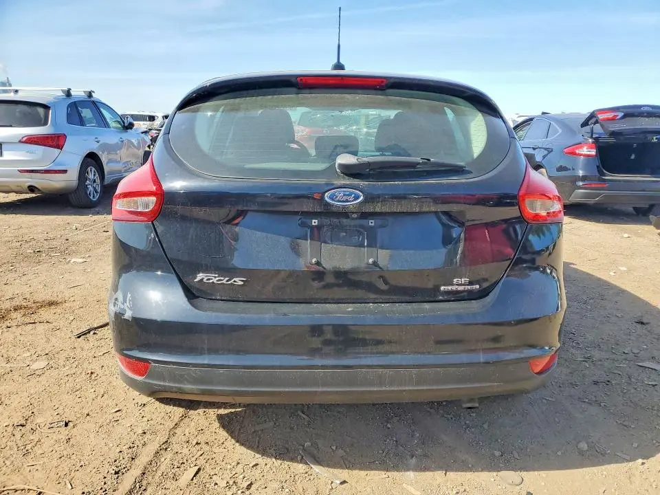 2016 FORD FOCUS SE  