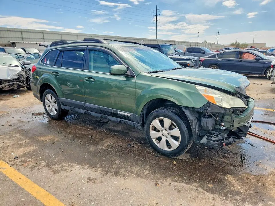 2010 SUBARU OUTBACK 2.5I PREMIUM  