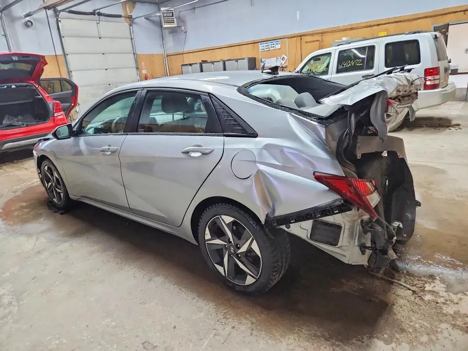 2023 HYUNDAI ELANTRA SEL  
