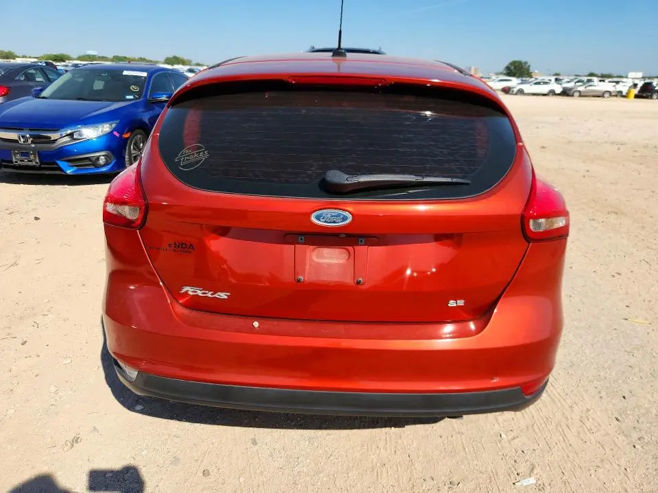 2018 FORD FOCUS SE  