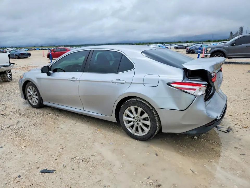 2020 TOYOTA CAMRY LE  
