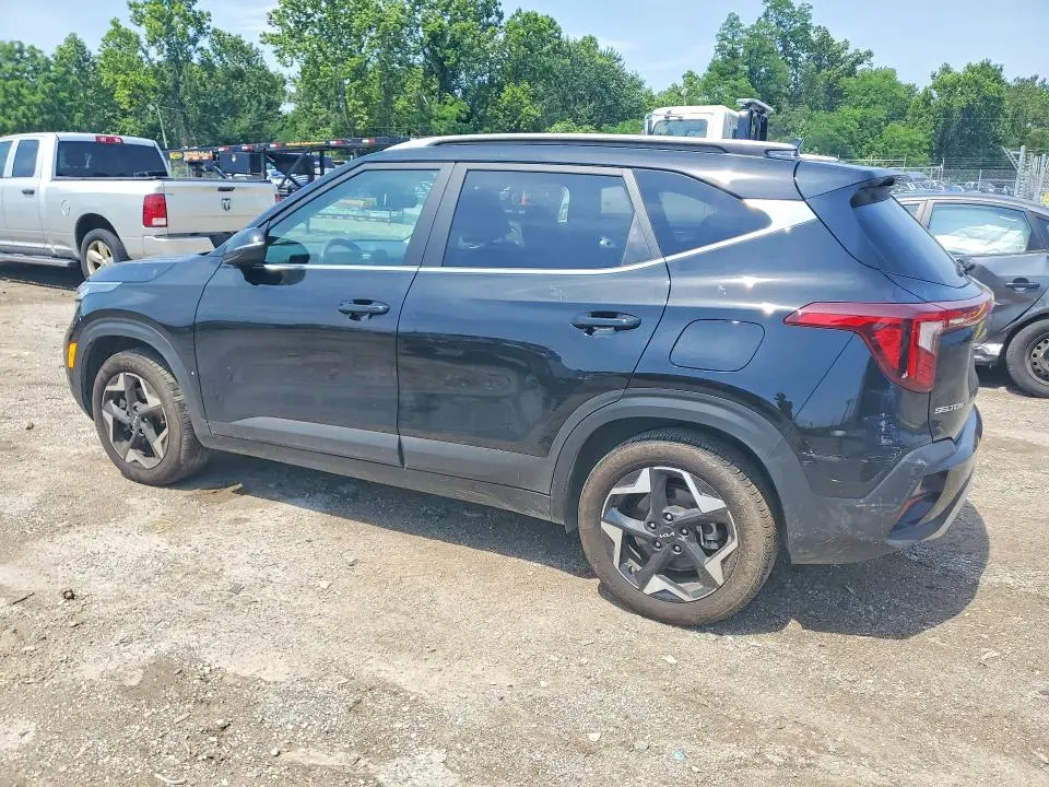 2025 KIA SELTOS EX  
