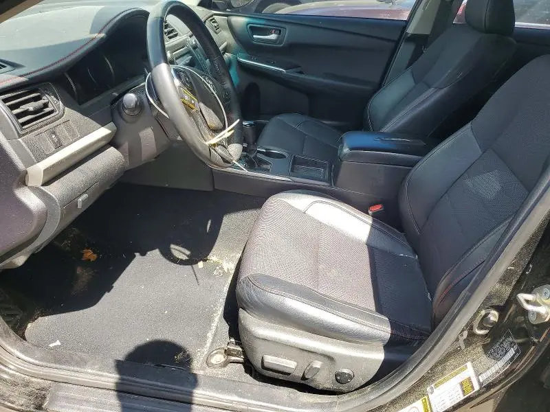 2017 TOYOTA CAMRY SE  