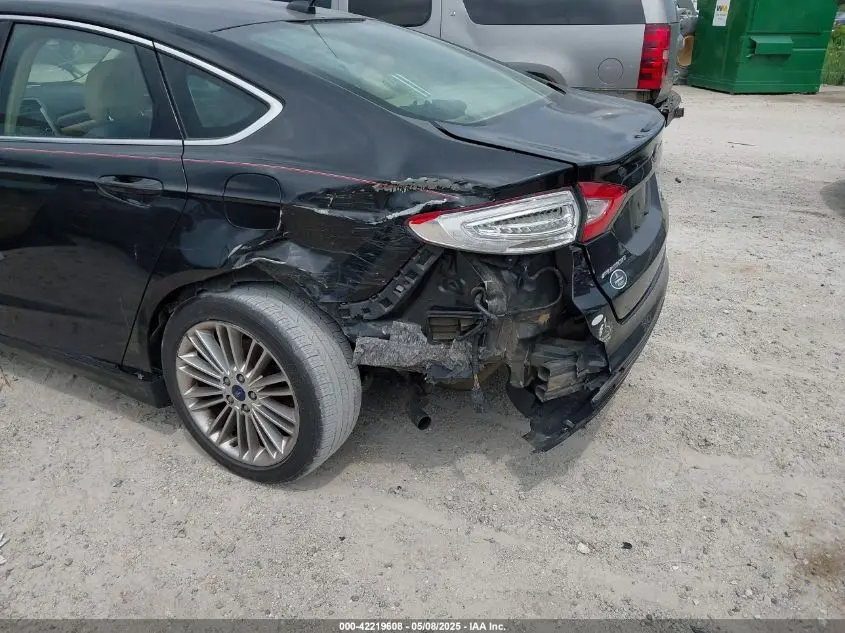 2013 FORD FUSION SE