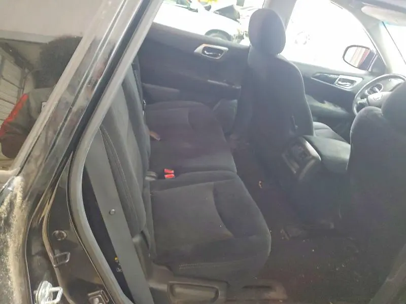 2015 NISSAN PATHFINDER SV  