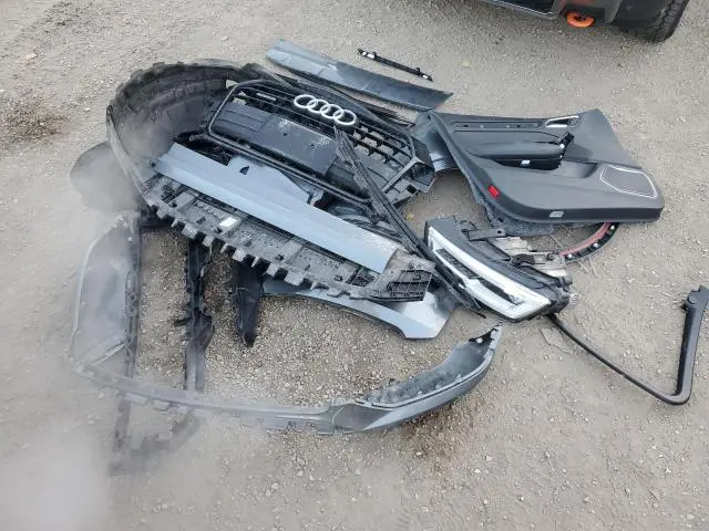 2016 AUDI Q3 PRESTIGE  