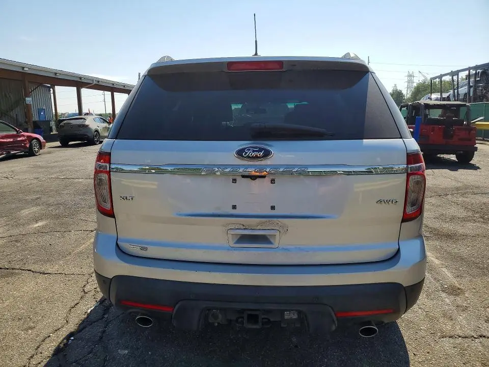 2011 FORD EXPLORER XLT  